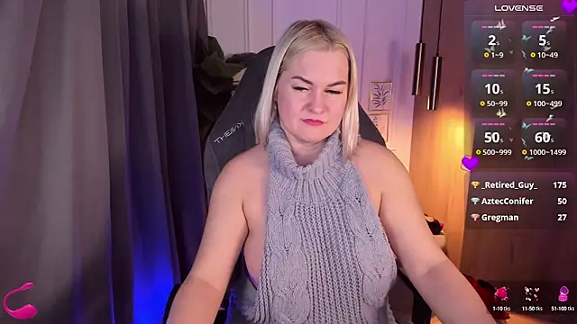 YolandaKiss online show from February 6, 2:44 am