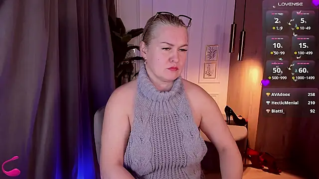 YolandaKiss online show from March 18, 2:36 am