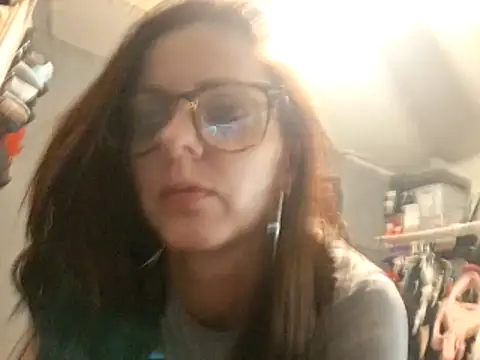 Snapshot of Justjennyy chatting on April 10, 11:04 am Justjennyy online show from April 10, 11:04 am