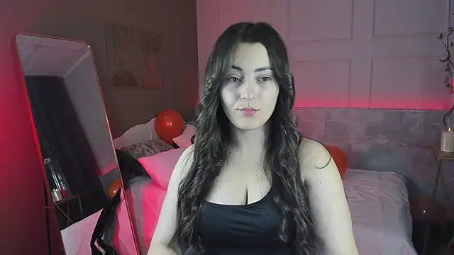 KylieMellow online show from November 1, 5:20 am