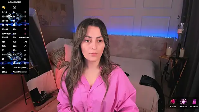 KylieMellow online show from June 21, 5:10 am