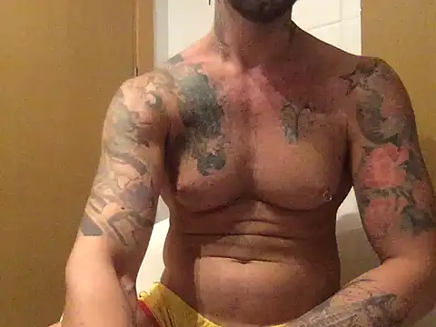 Snapshot of BarucRj chatting on February 2, 11:25 pm BarucRj online show from February 2, 11:25 pm