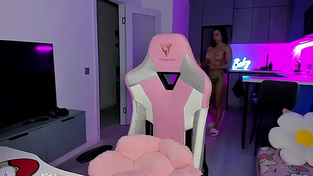 Snapshot of wow_lovie chatting on March 18, 5:10 am wow lovie online show from March 18, 5:10 am