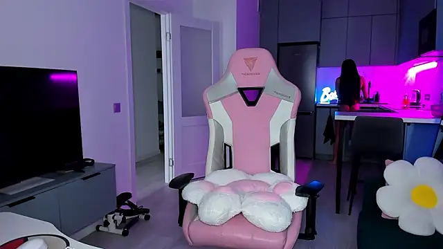 Snapshot of wow_lovie chatting on March 31, 7:42 am wow lovie online show from March 31, 7:42 am