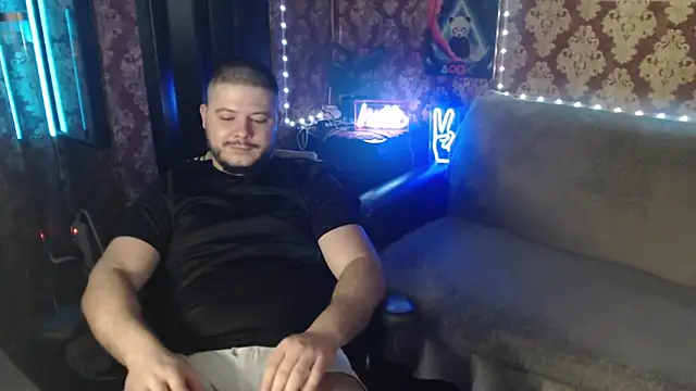 Snapshot of thor_master chatting on October 18, 11:11 am thor master online show from October 18, 11:11 am