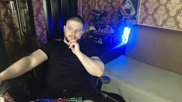 Snapshot of thor_master chatting on April 4, 11:24 pm thor master online show from April 4, 11:24 pm