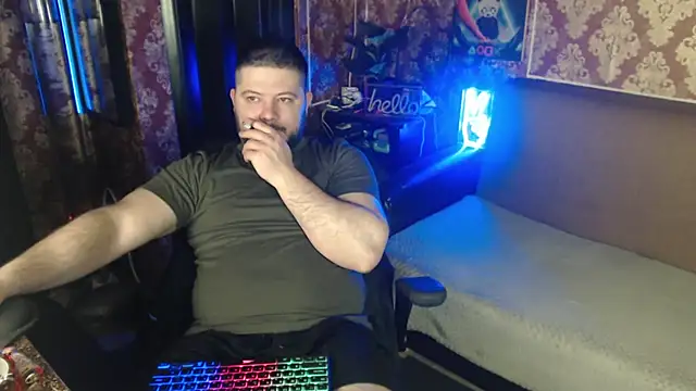 Snapshot of thor_master chatting on April 20, 12:02 am thor master online show from April 20, 12:02 am