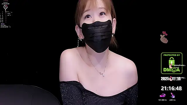 Snapshot of melia_Z chatting on November 16, 1:17 pm melia Z online show from November 16, 1:17 pm