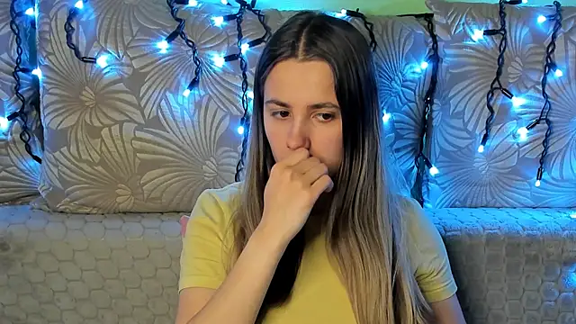 MaggieCake online show from February 23, 6:22 am