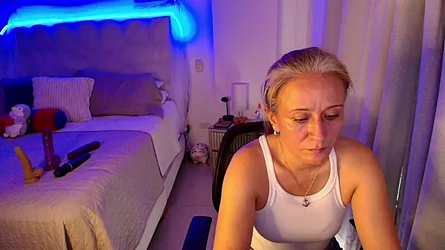 Naty Stone online show from May 19, 10:05 pm