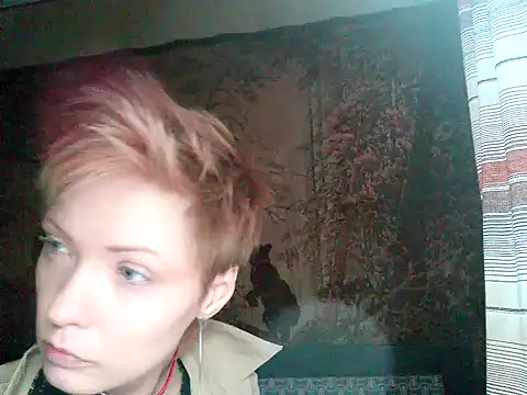 Snapshot of WildMissNiks chatting on January 27, 8:18 am WildMissNiks online show from January 27, 8:18 am