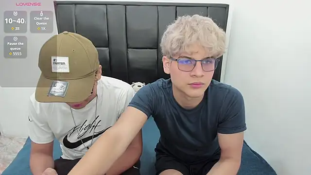 Snapshot of javieryalejandro chatting on September 12, 7:47 pm javieryalejandro online show from September 12, 7:47 pm