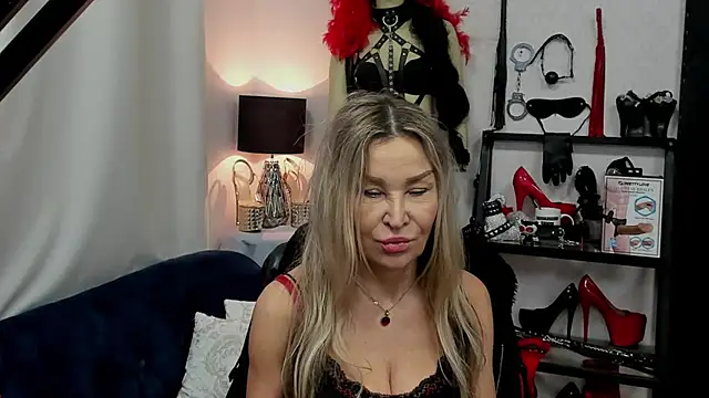 crystaLUX online show from December 31, 6:05 am