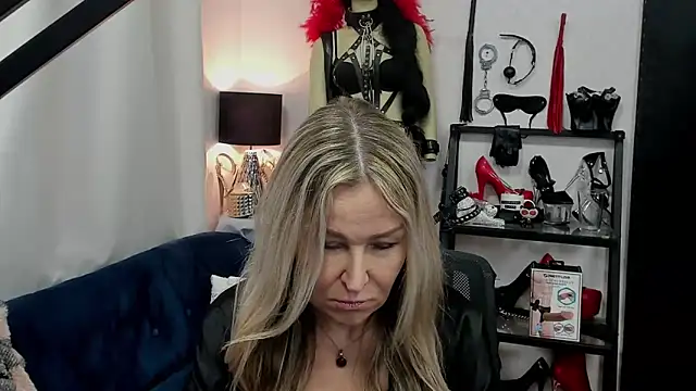 crystaLUX online show from March 17, 10:06 am