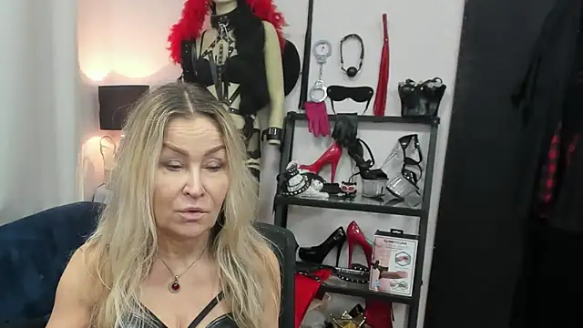 crystaLUX online show from February 18, 5:25 am