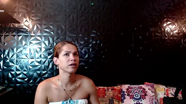 Snapshot of PINK__LOLA1 chatting on March 4, 10:27 pm PINK LOLA1 online show from March 4, 10:27 pm