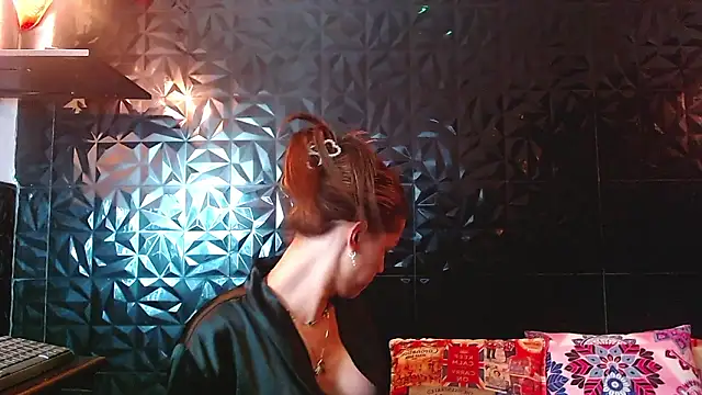 Snapshot of PINK__LOLA1 chatting on March 6, 11:56 pm PINK LOLA1 online show from March 6, 11:56 pm
