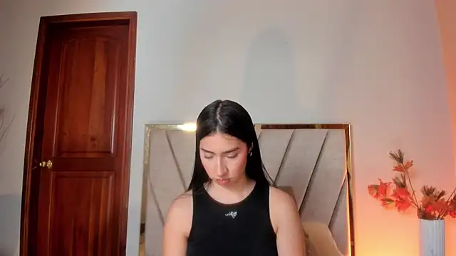 Christy Sea online show from December 17, 6:36 pm