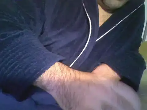 Snapshot of gerilom8787 chatting on February 14, 10:47 pm gerilom8787 online show from February 14, 10:47 pm