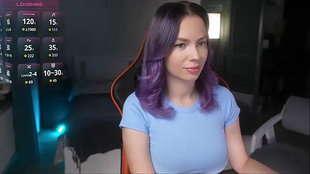 Emberella  online show from October 16, 6:47 am