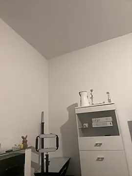 eleonoree online show from April 3, 10:52 pm