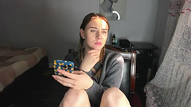 KindKristy online show from December 21, 8:18 am