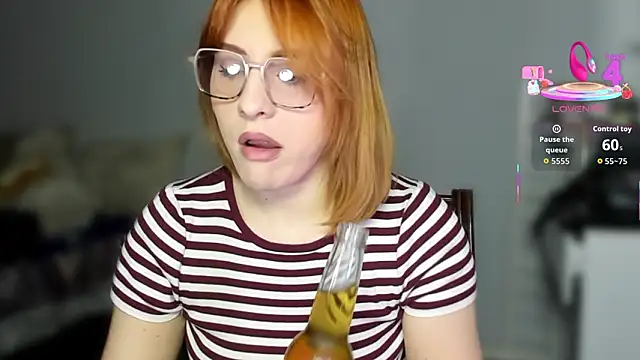 KindKristy online show from February 18, 4:52 am