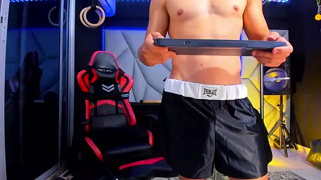 Aydenmiller96 online show from April 29, 5:55 am