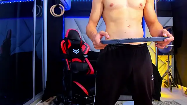 Aydenmiller96 online show from April 30, 3:24 am