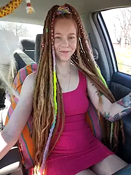 LucidLucy online show from April 27, 2:48 pm