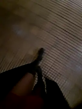 Snapshot of Dirtyfeelin chatting on December 10, 2:17 pm Dirtyfeelin online show from December 10, 2:17 pm