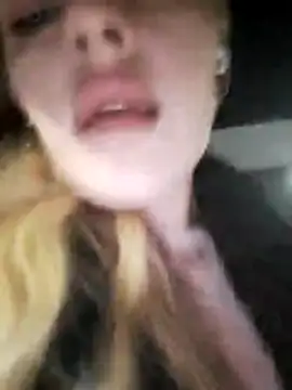 Snapshot of Dirtyfeelin chatting on February 5, 7:29 pm Dirtyfeelin online show from February 5, 7:29 pm