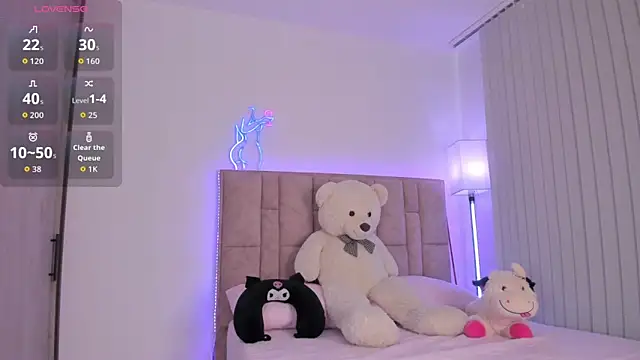 Snapshot of DannaTeen chatting on October 4, 7:12 pm DannaTeen online show from October 4, 7:12 pm