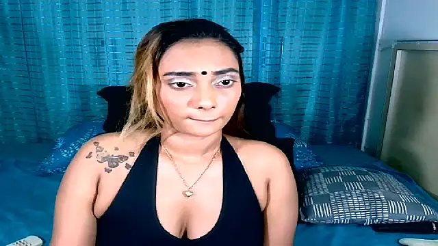 sexyindianchic online show from April 17, 7:28 pm