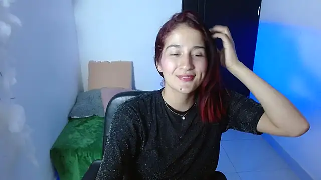 IsabellaVegaa online show from January 18, 4:15 am