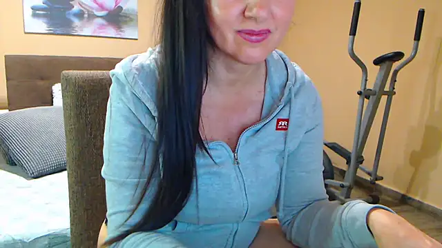 Snapshot of Gia888888 chatting on December 15, 9:31 pm Gia888888 online show from December 15, 9:31 pm