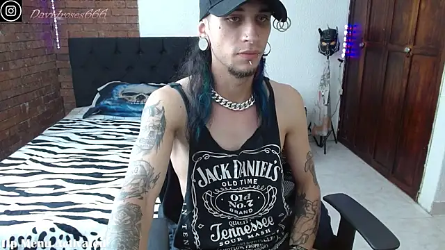 Snapshot of davidroses420 chatting on November 21, 5:33 pm davidroses420 online show from November 21, 5:33 pm