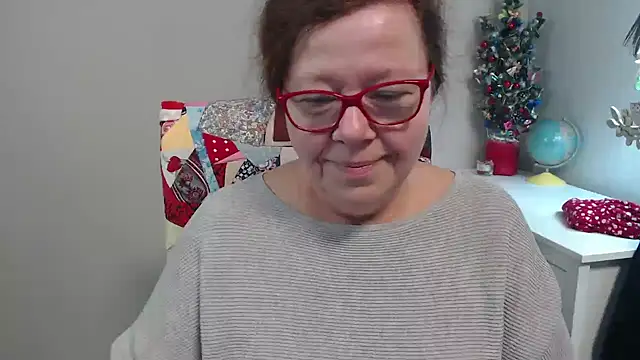 Adelewildx online show from January 7, 4:29 am
