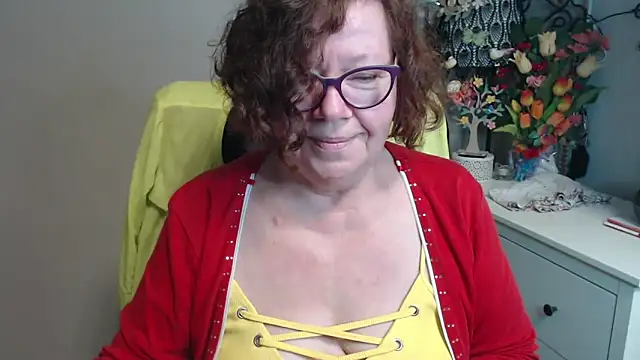 Adelewildx online show from May 4, 3:02 am