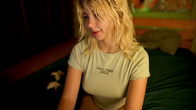Snapshot of Allison_Cuty chatting on September 9, 11:37 pm Allison Cuty online show from September 9, 11:37 pm