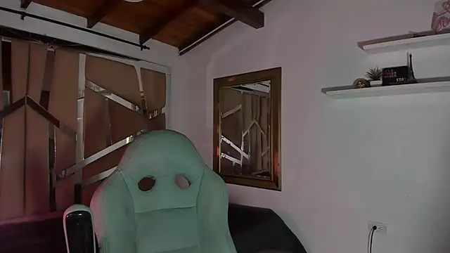 Snapshot of mister_miike chatting on January 31, 3:09 am mister miike online show from January 31, 3:09 am