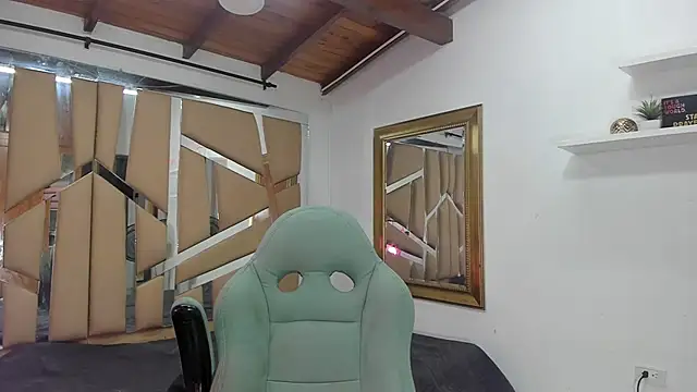 Snapshot of mister_miike chatting on February 17, 3:15 am mister miike online show from February 17, 3:15 am