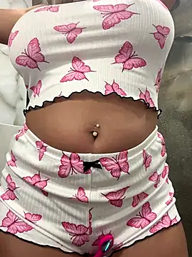 Liiaa online show from September 23, 6:00 pm