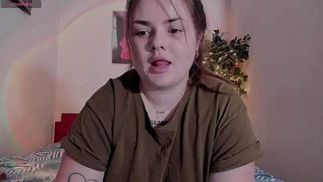 Snapshot of Eva_Shameless chatting on December 20, 5:29 pm Eva Shameless online show from December 20, 5:29 pm