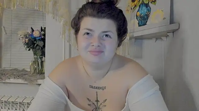 Snapshot of Eva_Shameless chatting on February 2, 7:14 pm Eva Shameless online show from February 2, 7:14 pm