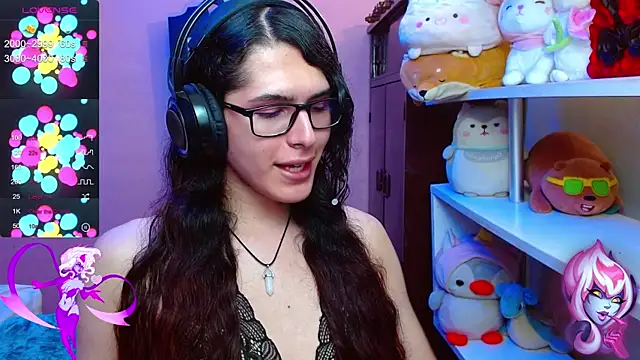 Snapshot of Alice_Bathory chatting on March 1, 2:48 am Alice Bathory online show from March 1, 2:48 am