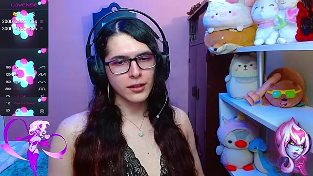 Snapshot of Alice_Bathory chatting on March 16, 1:07 am Alice Bathory online show from March 16, 1:07 am