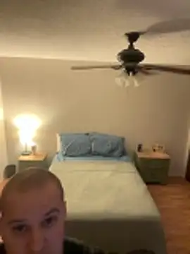 Snapshot of T-MarriedAndMessy-K chatting on March 24, 7:57 am T-MarriedAndMessy-K online show from March 24, 7:57 am