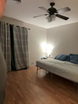 Snapshot of T-MarriedAndMessy-K chatting on March 30, 4:35 am T-MarriedAndMessy-K online show from March 30, 4:35 am