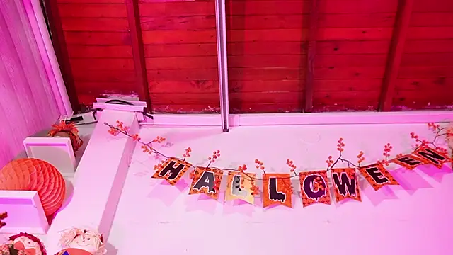 Snapshot of emyli_sw_ chatting on October 17, 3:10 am emyli sw online show from October 17, 3:10 am